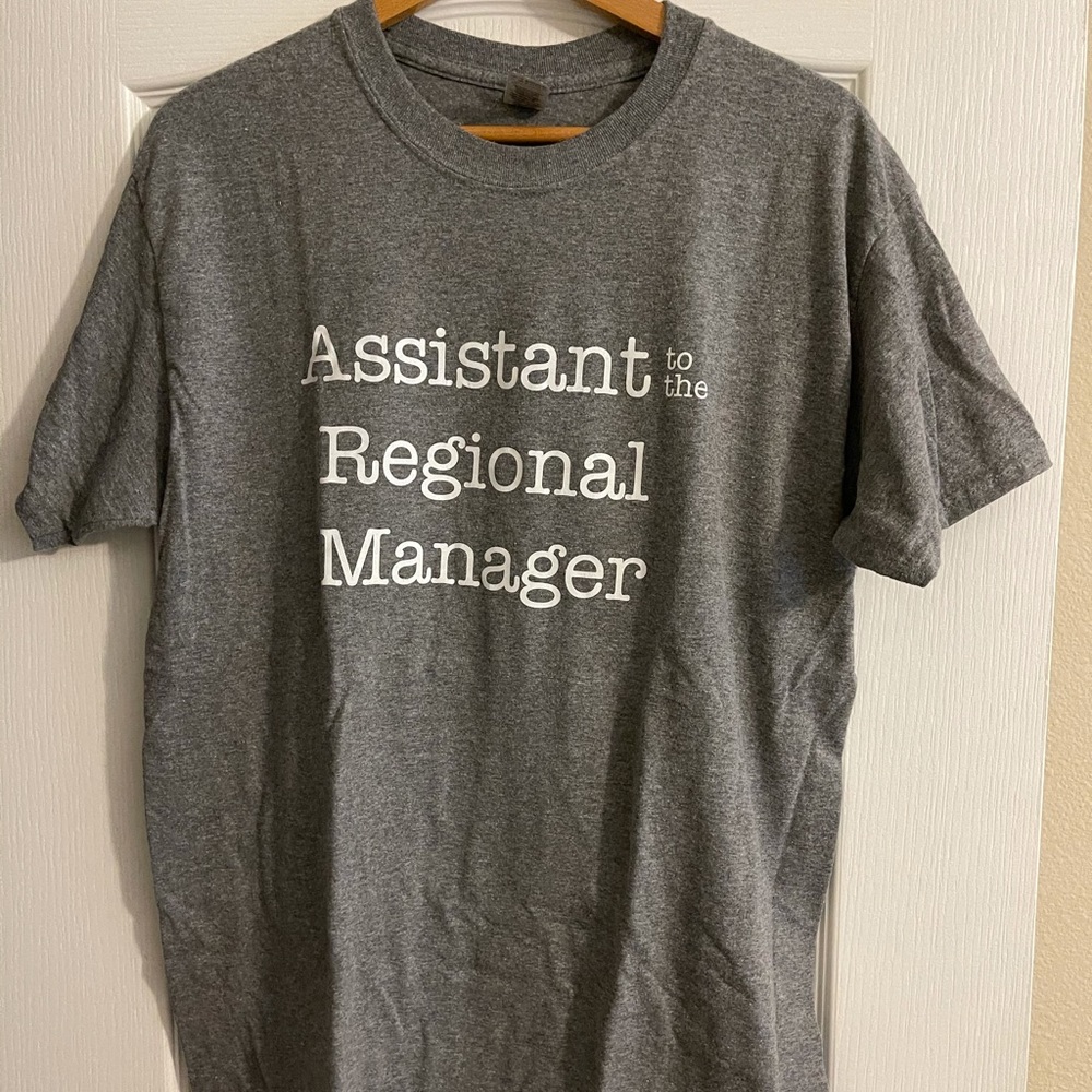 Men’s T-shirt.